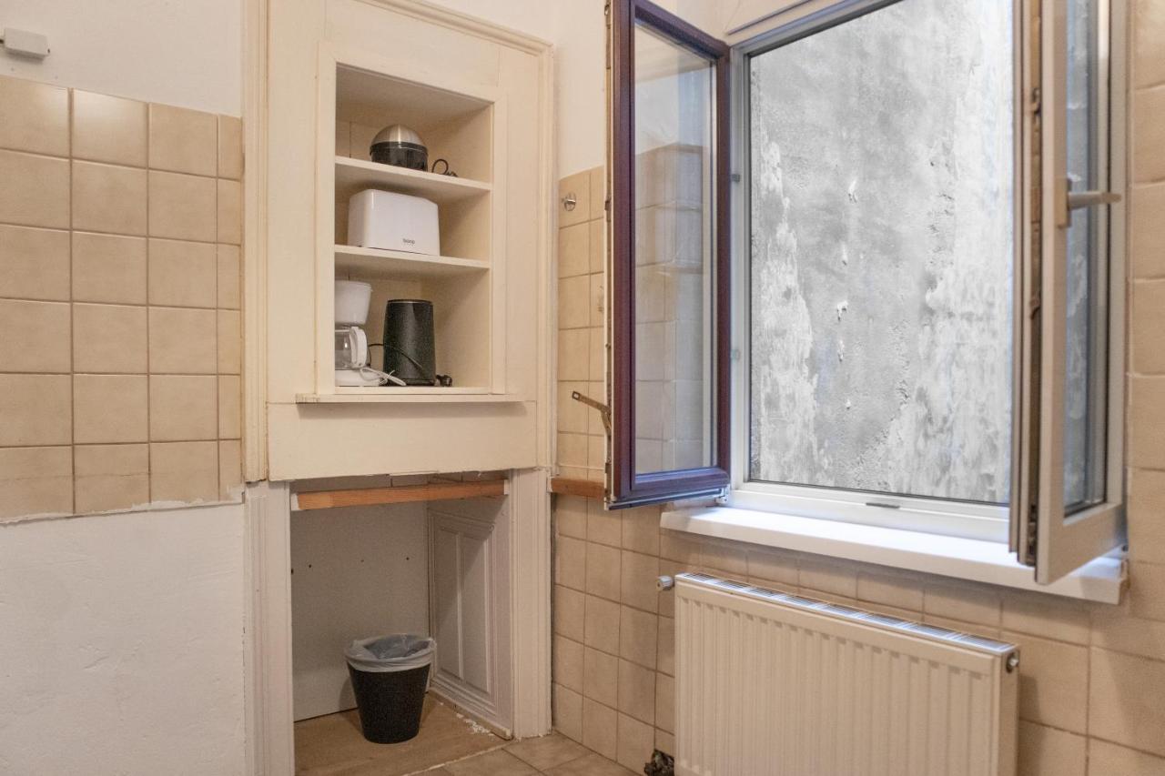 Roomy 2Br Apt. Near Akh -Perfect For Longstays Bécs Kültér fotó